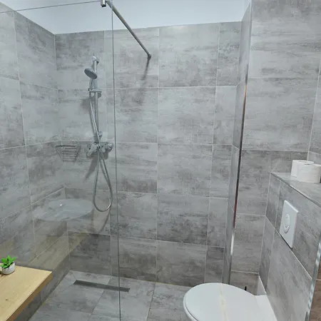 Rosa Hotell 3*