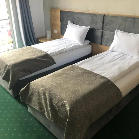 Rosa بيت ضيافة تيميشورا